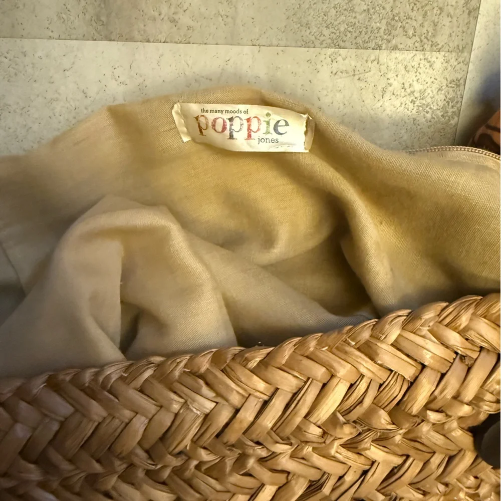 Bohemian Woven Straw and Patterned Tote Bag - Picture 5 of 7